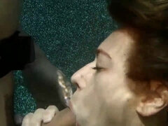 アナル, デカパイ, 茶髪の, 巨乳な, チン, 淫乱熟女, 水中