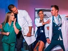 Culo, Tetas grandes, Rubia, Mamada, Médico, Pajear, Madres para coger, Enfermera