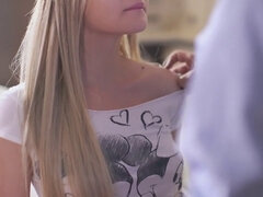 18 ans, Adorable, Blonde, Tchèque, Petite amie, Jeans, Petite femme, Adolescente