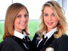 Zoenen, Ondergoed, Masturbatie, Natuurlijke tieten, Geschoren, Mager, Tiener, Tieten likken