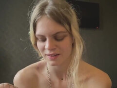 Enthousiasteling, Blond, Stel, Vuisten, Handbeurt, Hardcore, Gezichtspunt, Tatoeage