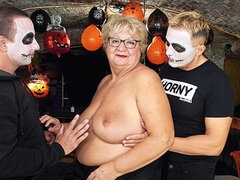 Wohlbeleibte schöne frauen, Grosse titten, Spermaladung, Extrem, Fett, Rau, Strümpfe, Ehefrau