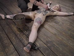 Bondage discipline sadomasochisme, Gebondenheid, Dominatie, Vingeren, Vernedering, Pijn, Straf, Slet