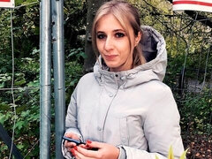 Leie, Grosser schwanz, Blasen, Geld, Im freien, Pov, Jungendliche (18+), Titten