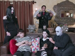 Schlafzimmer, Schwarz, Braunhaarige, Kondom, Grufti, Höschen, Muschi, Strümpfe