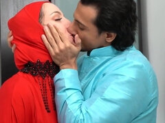 Арабское, Спальня, Измена, Фетиш, Межрасовый секс, Сперма, Сиськи, Жена