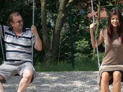 Mamada, Vestido, Pajear, Lamidas, Al aire libre, Coño, Afeitado, Adolescente