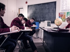 Grosse titten, Blondine, Brille, Gruppe, Handjob, Orgie, Rasiert, Sperma