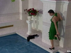 Perra, Desnudo, Piscina, Satén, Sexo soft, Bajo el agua, Mojado