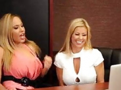 Tía, Culo grande, Tetas grandes, Hija, Lesbiana, Madres para coger, Orgasmo, Trio