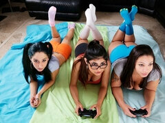 Grote kont, Grote lul, Grote mammen, Bruinharig, Spel, Tiener