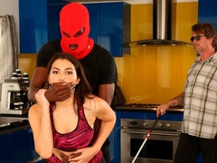 Grosser arsch, Blasen, Braunhaarige, Hundestellung, Fetisch, Interrassisch, Küche, Jungendliche (18+)