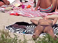 thick boobs Topless Horny Girls Bikini Cameltoe Beach hidden cam HD