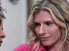 Grote mammen, Klietelaar, Zoenen, Likken, Moeder die ik wil neuken, Pornster, Kut duiken, Realiteit