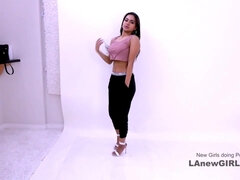 Leie, Grosser schwanz, Blasen, Braunhaarige, Sperma im mund, Kehlenfick, Latina, Pov