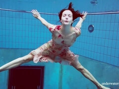 Tussi, Grosser arsch, Hd, Italienisch, Pool, Jungendliche (18+), Titten, Unter wasser