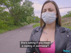 Leie, Grosse titten, Blasen, Braunhaarige, Spermaladung, Handjob, Maske, Öffentlich