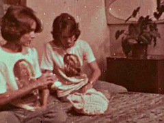 Брюнетки, Секс без цензуры, Лесбиянка, Сиськи, Игрушки, Близняшки, Вибратор, Винтаж