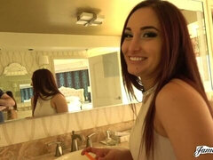 Cuarto de baño, Entre bastidores, Culo grande, Tetas grandes, Desnudo, Tetas naturales, Pelirrojo, Afeitado