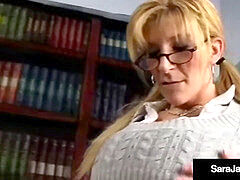 Grosser arsch, Brille, Riesig, Masturbation, Milf, Muschi, Titten, Spielzeuge