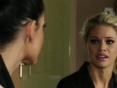 Blond, Pijpbeurt, Schattig, Handbeurt, Lesbisch, Masseren, Orgasme, Kut duiken