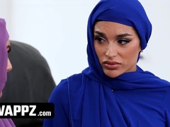 Engañando, Hablar sucio, Corridas faciales, Cuadrupleta, Hd, Seducido, Tabú, Tetas