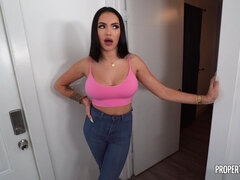 Grosse titten, Schwarz, Blasen, Absätze, Jeans, Masturbation, Piercing, Pov