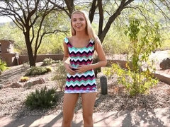 Anaal, Masturbatie, Monster, Orgasme, Openbaar, Verlegen, Alleen, Onder de rok