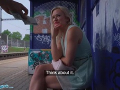 Blond, Pijpbeurt, Sperma shot, Orgasme, Buiten, Openbaar, Kut duiken, Trein