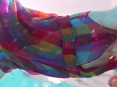 デカパイ, 彼女, オナニー, プール, 公共, 一人, ティーン, 水中