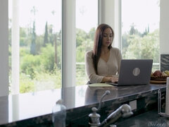 Arschlecken, Grosser arsch, Blasen, Braunhaarige, Betrug, Spermaladung, Muschi, Titten