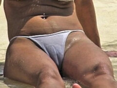 Grote kont, Grote mammen, Beroemdheid, Lul, Naakt, Orgasme, Openbaar, Tieten likken