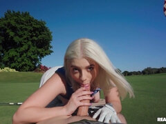 Blonde, Sucer une bite, Gants, De plein air, Pov, Suçant