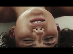 Playa, Dormitorio, Rubia, Penetracion con dedos, Desnudo, Chupando, Tatuaje, Mojado