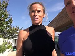 Leie, Blondine, Vollbusig, Geile alte tussi, Französisch, Reif, Milf, Mutti
