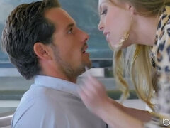 Americano, Rubia, Mamada, Engañando, Estilo perrito, Peludo, Sexo duro, Madres para coger