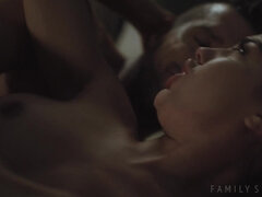 お尻, ベッドルーム, 茶髪の, ヒール, ジーンズ, オマンコ, タトゥー, オッパイの