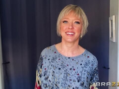 In den arsch, Grosser arsch, Blondine, Klaffend, Handjob, Masturbation, Milf, Rasiert