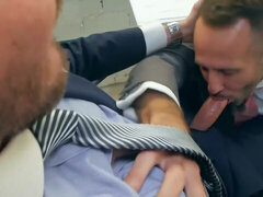 Pijpbeurt, Homo, Kantoor