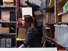 Grote mammen, Pijpbeurt, Hardcore, Politie, Straf, Roodharige vrouw, Tiener, Uniformpje