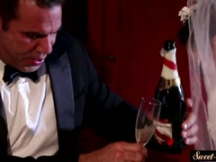 Mooi, Rondborstig, Sperma shot, Jurk, Erotisch, Moeder die ik wil neuken, Stiefmoeder, Bruiloft