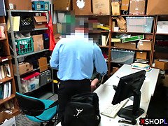 Hinterzimmer, Braunhaarige, Behaart, Hardcore, Zierlich, Polizei, Jungendliche (18+), Uniform