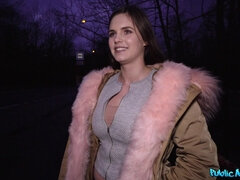 Grosser schwanz, Grosse titten, Blasen, Braunhaarige, Vollbusig, Hardcore, Geld, Natürlichen titten