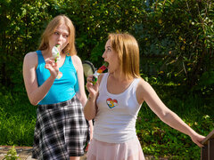 18 летние, Брюнетки, Волосатые, Лизание, Киски, Молоденькие