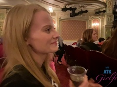 Enthousiasteling, Grote kont, Blond, Vriendin, Klein, Kut duiken, Geschoren, Tieten likken