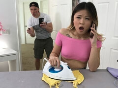 アジア人, お尻, ブロンド, 捕まる, バック, 指いじり, スカート, ティーン