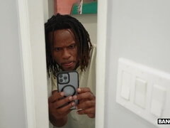 Gros seins, Brunette brune, Énorme, Mère que j'aimerais baiser, Cheveux courts, Douche, Nénés, Voyeur