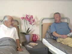 デカチン, 茶髪の, バック, 祖父, 手コキする, オマンコ, ガリガリ, 三人