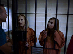 18 ans, Cul, Blonde, Sucer une bite, Fétiche des pieds, Prisonnier, Lingerie, Nénés