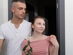 Большой член, Брюнетки, Огромные размеры, Лизание, Натуральные сиськи, Пенис, Тощие, Молоденькие